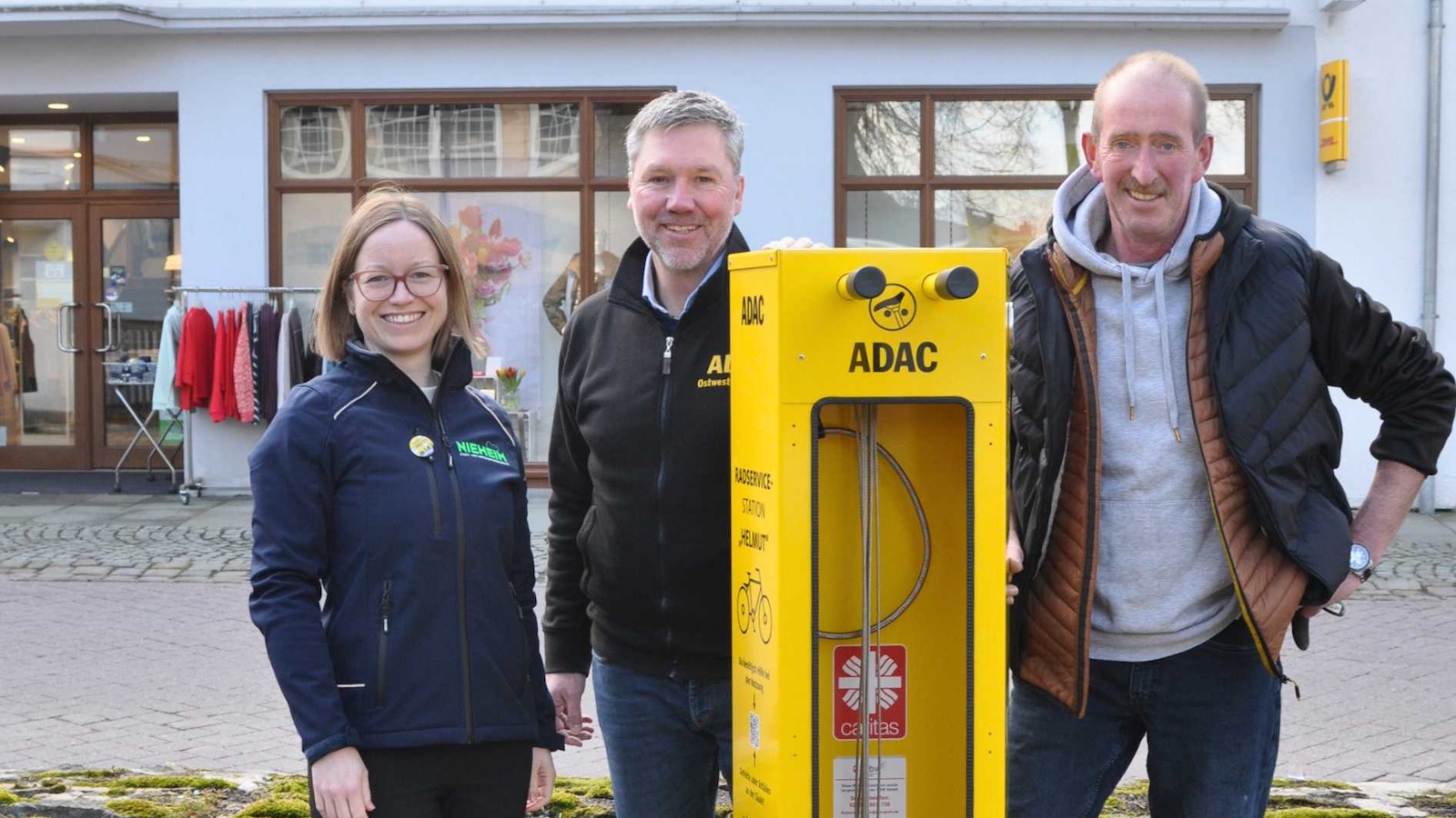 Neue ADAC RadserviceStation in Nieheim eröffnet